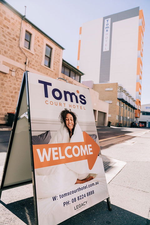 Tom's Court Hotel - Accommodation Mt Buller 2