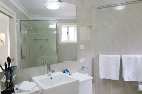 Mollymook Beach Waterfront - Accommodation Mt Buller 5
