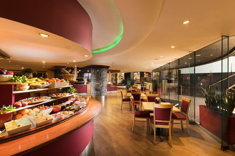 Stamford Plaza Adelaide - Accommodation Mt buller 3