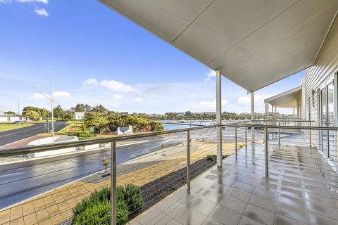 Aloha Waterfront Properties - Accommodation Mt buller 23