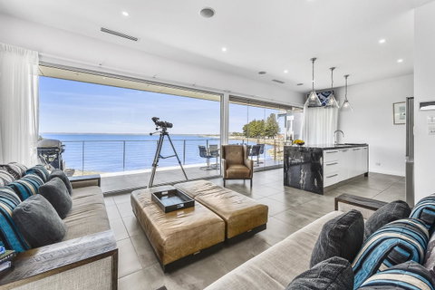 Aloha Waterfront Properties - Accommodation Mt buller 3