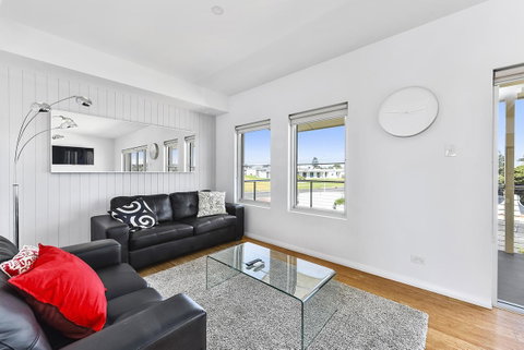 Aloha Waterfront Properties - Accommodation Mt buller 17