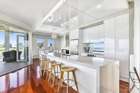 Aloha Waterfront Properties - Accommodation Mt buller 7
