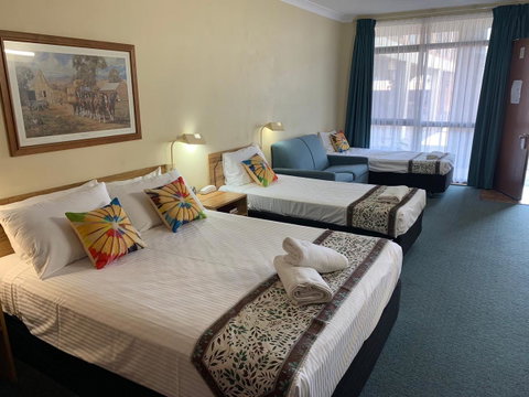 Cumberland Motor Inn - Accommodation Mt Buller 5