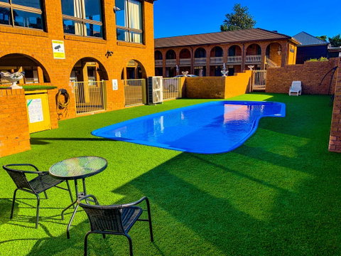 Cumberland Motor Inn - Accommodation Mt Buller 2