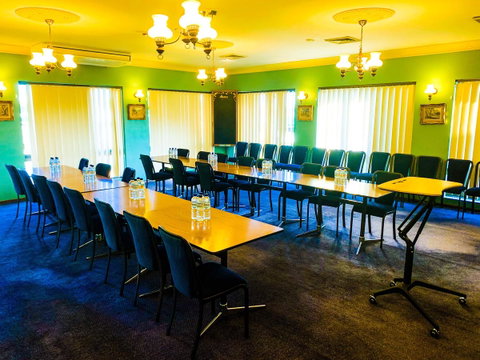 Cumberland Motor Inn - Accommodation Mt Buller 15