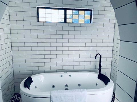 The Manor Basket Range - Accommodation Mt buller 11