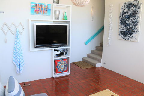 Beachfront Bliss - Accommodation Mt Buller 10