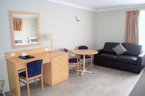 Bathurst Motor Inn - Accommodation Mt buller 9