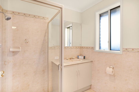 Adelaide Road Motor Lodge - Accommodation Mt Buller 1