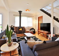 Hudson Bay  Basin View-Pet Friendly-15 Mins to Hyams Beach - Accommodation Mt Buller
