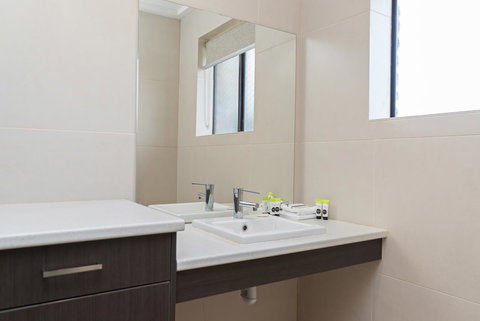 Mick O\'Sheas - Accommodation Mt buller 2