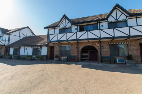 Mick O\'Sheas - Accommodation Mt buller 36