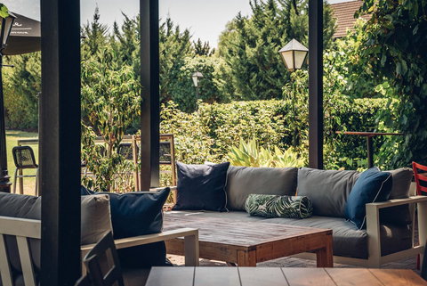 Mick O\'Sheas - Accommodation Mt buller 33