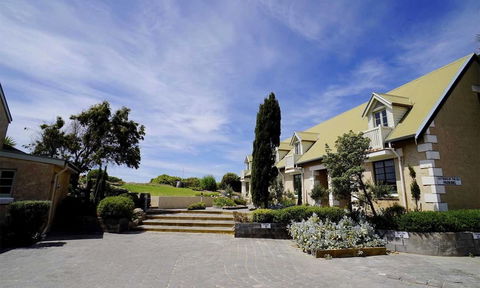 Caledonian Inn - Accommodation Mt Buller 0