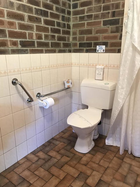 Lake Albert Motel - Accommodation Mt Buller 1