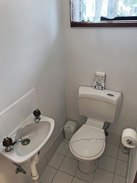 Lake Albert Motel - Accommodation Mt Buller 29