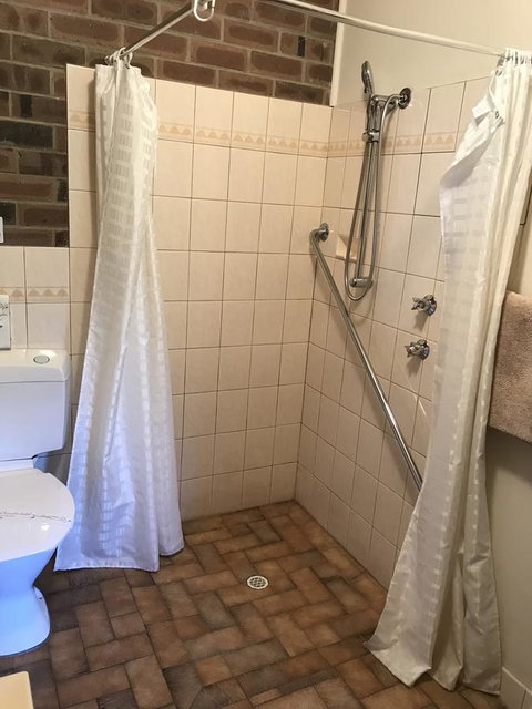 Lake Albert Motel - Accommodation Mt Buller 2