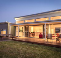 Middle River Beach House - East Wing - Accommodation Mt buller