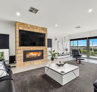 KENNEDY EXECUTIVE TOWNHOUSE - Accommodation Mt Buller