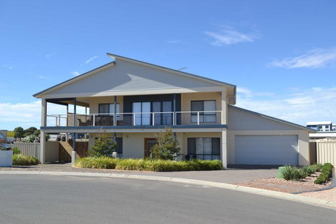 Gizmos Retreat - Accommodation Mt Buller 0