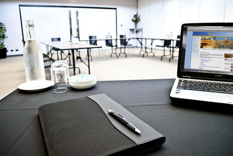 Mawson Lakes Hotel - Accommodation Mt Buller 6