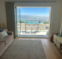 Cottesloe Beachfront Ocean View Apartment - Accommodation Mt buller
