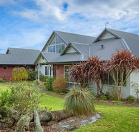 Glenelg on King Bed  Breakfast - Accommodation Mt Buller