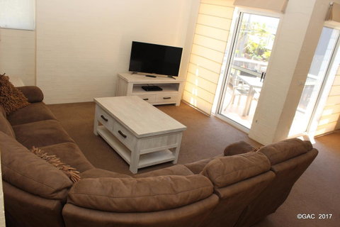Mollymook Cove Apartments - Accommodation Mt Buller 14