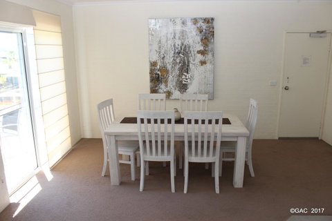 Mollymook Cove Apartments - Accommodation Mt Buller 13