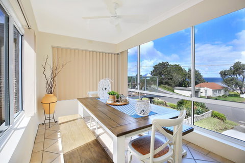 The Rotunda, Gerroa - Accommodation Mt Buller 15