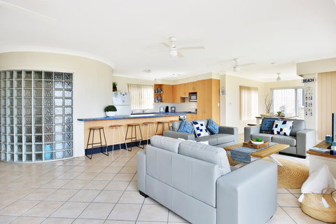 The Rotunda, Gerroa - Accommodation Mt Buller 9