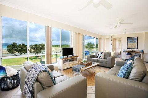 The Rotunda, Gerroa - Accommodation Mt Buller 7