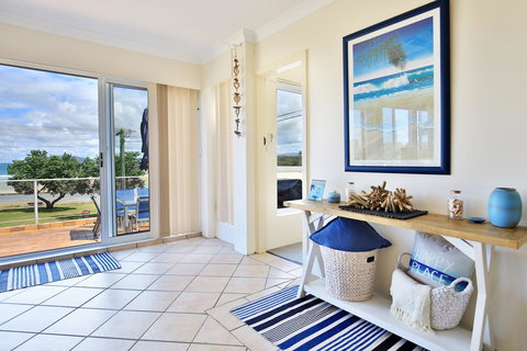 The Rotunda, Gerroa - Accommodation Mt Buller 11