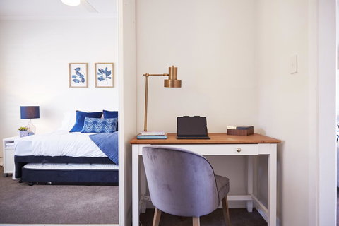 Bright And Spacious Family Home With Leafy Deck - Accommodation Mt Buller 27