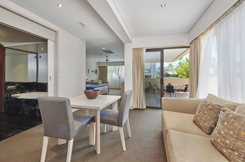 Waves Byron Bay - Accommodation Mt Buller 30