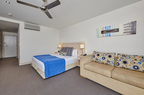Waves Byron Bay - Accommodation Mt Buller 34