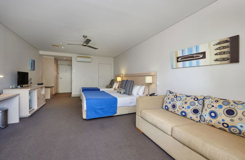 Waves Byron Bay - Accommodation Mt Buller 24