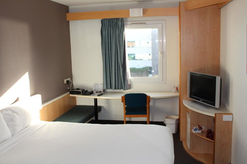 Ibis Newcastle - Accommodation Mt Buller 8