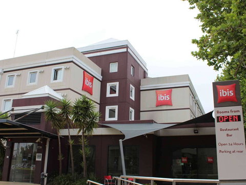 Ibis Newcastle - Accommodation Mt Buller 0