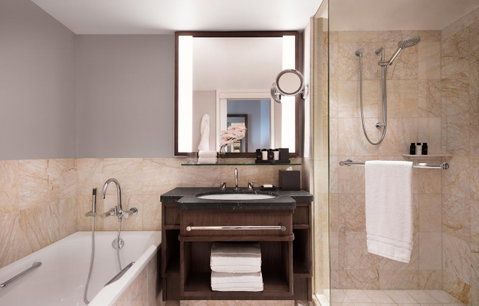 Four Seasons Hotel Sydney - Accommodation Mt Buller 5