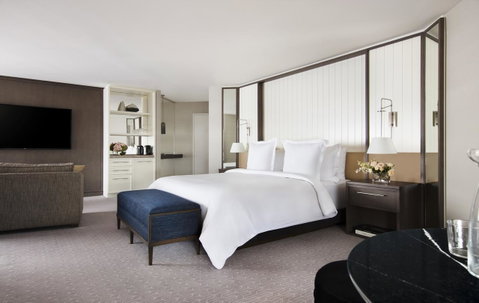 Four Seasons Hotel Sydney - Accommodation Mt Buller 2
