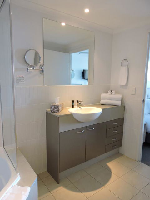 BASE Holidays - Ettalong Beach Premium Apartments - Accommodation Mt Buller 20