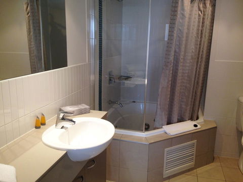 BASE Holidays - Ettalong Beach Premium Apartments - Accommodation Mt Buller 39