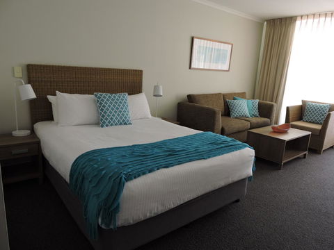 BASE Holidays - Ettalong Beach Premium Apartments - Accommodation Mt Buller 11