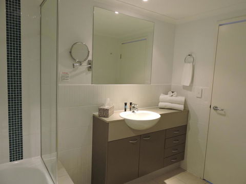 BASE Holidays - Ettalong Beach Premium Apartments - Accommodation Mt Buller 6