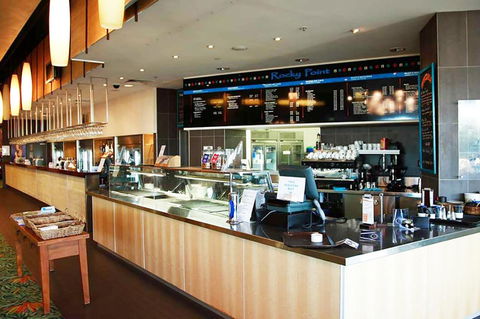 BASE Holidays - Ettalong Beach Premium Apartments - Accommodation Mt Buller 2
