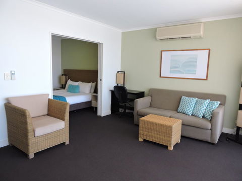 BASE Holidays - Ettalong Beach Premium Apartments - Accommodation Mt Buller 9