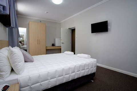 Lakes And Ocean Hotel Forster - Accommodation Mt buller 15