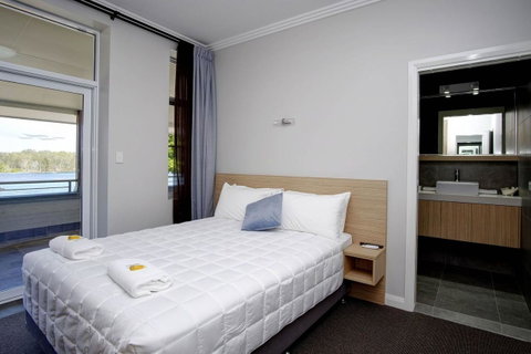 Lakes And Ocean Hotel Forster - Accommodation Mt buller 25